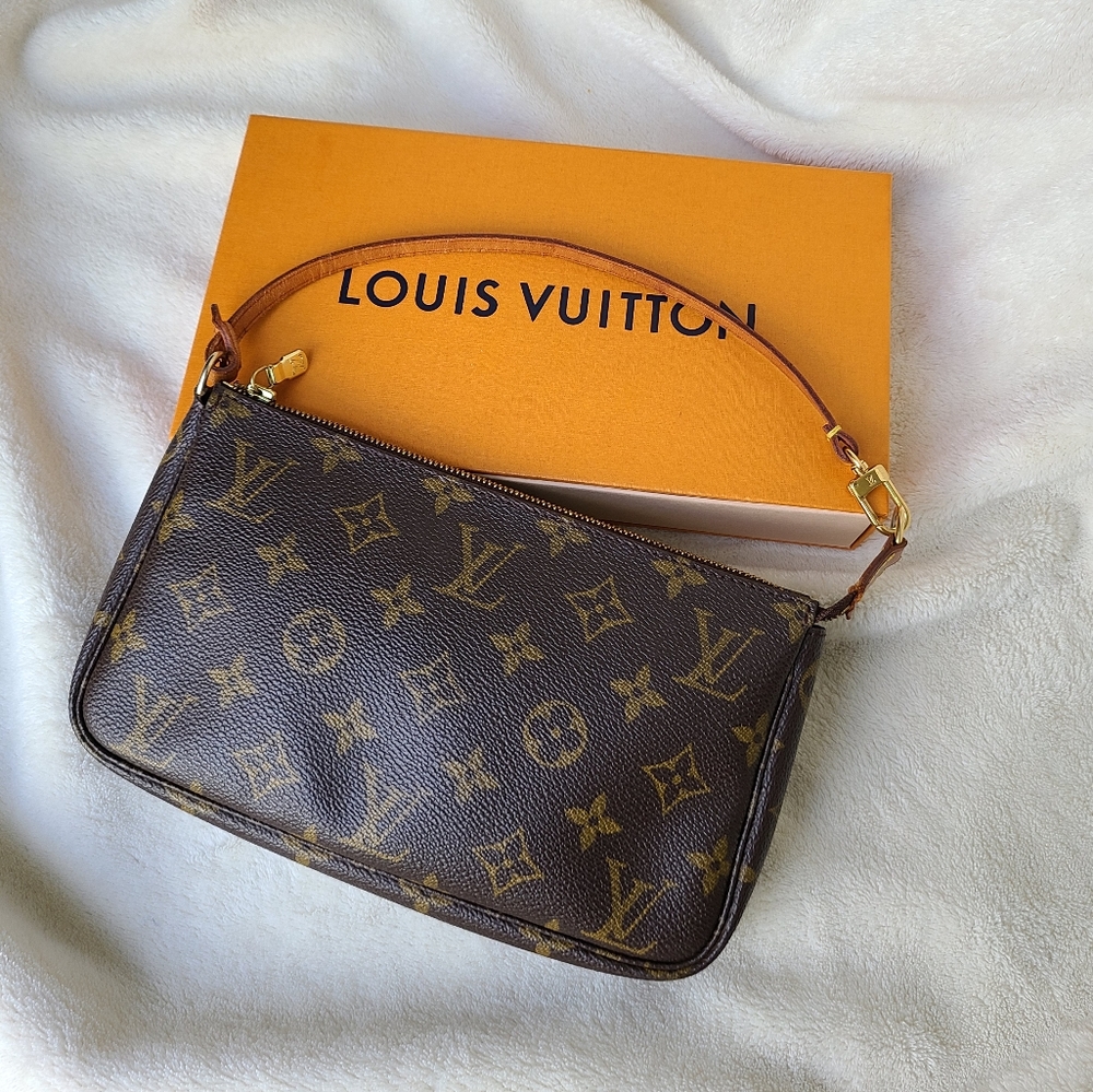Louis Vuitton Pochette Accessoires Monogram  Brown Shoulder Bag